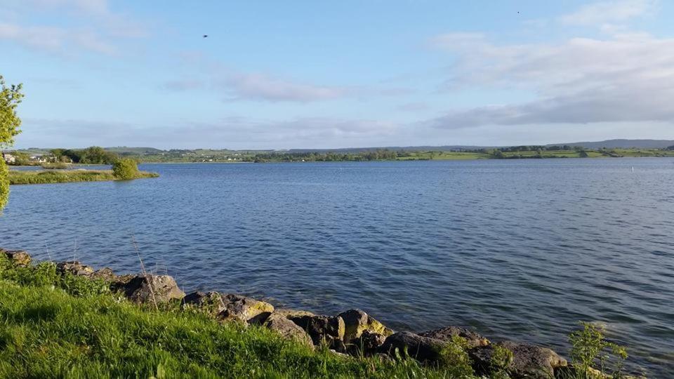 Lakeside Loughrea Eksteriør billede